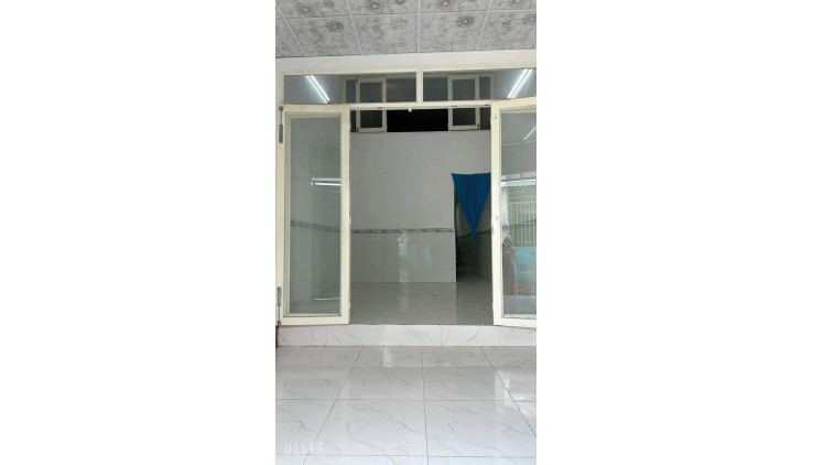 Bán nhà giáp QUẬN BÌNH THẠNH, 54m2, (ngang 4m nở hậu 5.7m x 13m), NHỈNH 4 TỶ