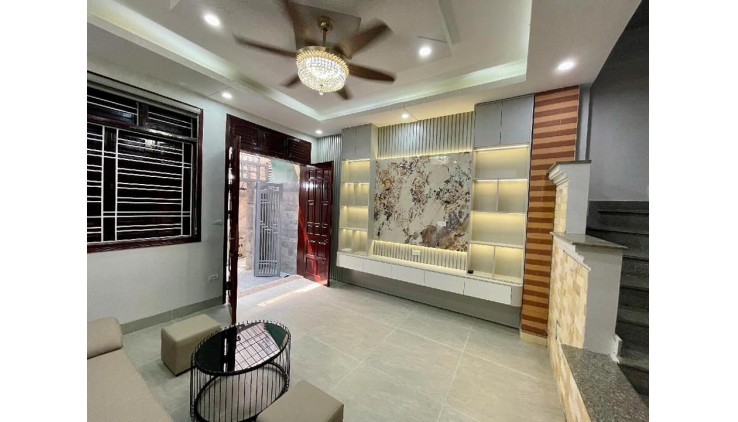Nhà Nguyễn Cửu Vân ,P.17,3 tầng,HXH,gần MT,thông ,30m2,2 PN