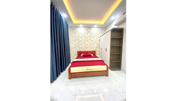 CẦN BÁN NHANH BIỆT THỰ 3 TẦNG MÁI THÁI 80M2, 6X16 CHỈ 5.5 TỶ TL. TIẾT KẾ SANG TRỌNG, MẶT TIỀN NHÁNH THỚI TAM THÔN, GẦN CHỢ HÓC MÔN.