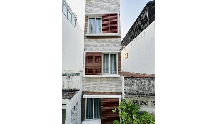 Đường Pham Ngọc Thạch Quận 3 Phường 6.