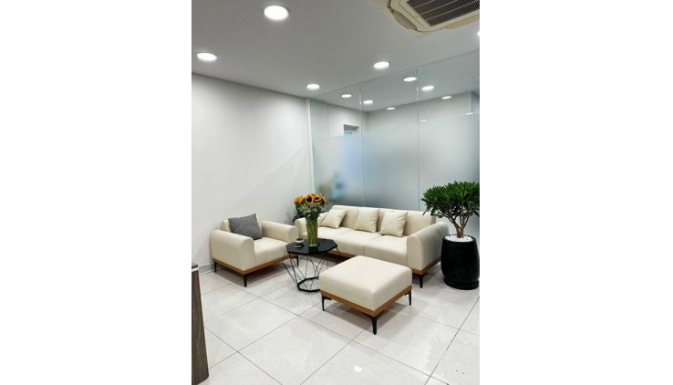 Quận 2 ( TP Thủ Đức ) ! Chuyển VP lớn hơn Cần sang lại Mặt Bằng VP nguyên sàn 80 m2 hoặc Pass lại nội thất Vp Mới Đẹp, Tel : 0335732913 ( Chính