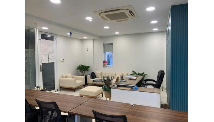 Quận 2 ( TP Thủ Đức ) ! Chuyển VP lớn hơn Cần sang lại Mặt Bằng VP nguyên sàn 80 m2 hoặc Pass lại nội thất Vp Mới Đẹp, Tel : 0335732913 ( Chính