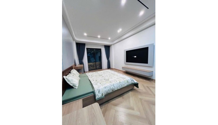 Nhà đẹp,Phan Văn Trị, P.11, 60m2, 2 tầng , 3 PN , NT full