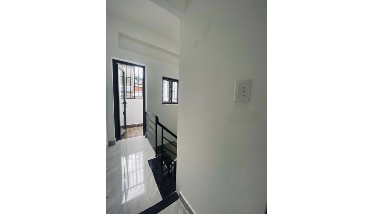 Đường Nguyên Hồng Quận Bình Thạnh Phường 11.