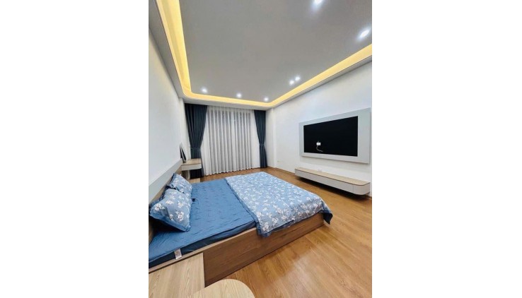 Nhà đẹp,Phan Văn Trị, P.11, 60m2, 2 tầng , 3 PN , NT full