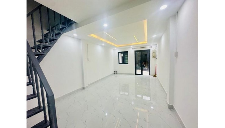 NHÀ MỚI ĐẸP Ở NGAY - NGAY AEON - SÁT MẶT TIỀN- 33M 2 TẦNG NHỈNH 3 TỶ XÍU