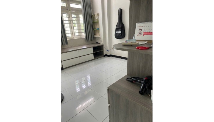 Gần Lotte Mart Nguyễn Văn Lượng  - 47m2 Xe Hơi Đỗ Cửa- Nhịnh 4Ty