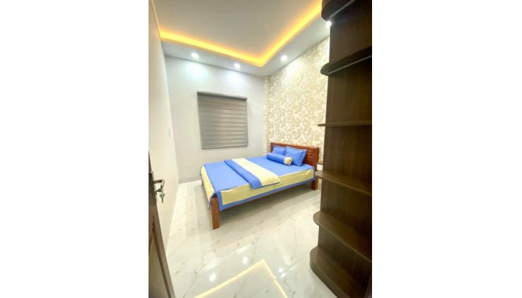 CẦN BÁN NHANH BIỆT THỰ 3 TẦNG MÁI THÁI 80M2, 6X16 CHỈ 5.5 TỶ TL. TIẾT KẾ SANG TRỌNG, MẶT TIỀN NHÁNH THỚI TAM THÔN, GẦN CHỢ HÓC MÔN.