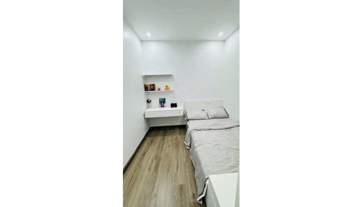 Nhà Nguyễn Văn Đậu, P.11, 35m2, 2 tầng ,3 PN , HXH , NT full