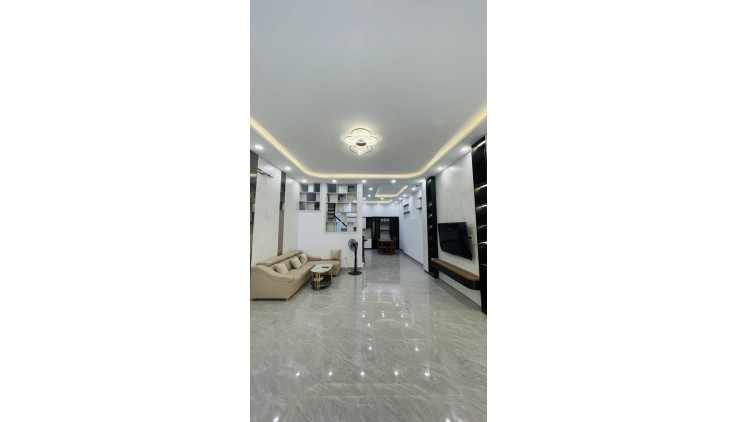Nhà Xô Viết Nghệ Tĩnh, P.26, 44m2, 2 tầng , ngang khủng 4.4m