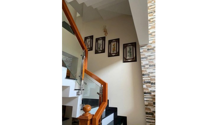 Bán nhà ngay Đường số 1 - KDC Vĩnh Lộc