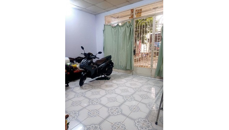[BÁN NHÀ C4] - DIỆN TÍCH 184mv - TIỆN XÂY CHDV HOẶC BIỆT THỰ SÂN VƯỜN - HUỲNH TẤN PHÁT
