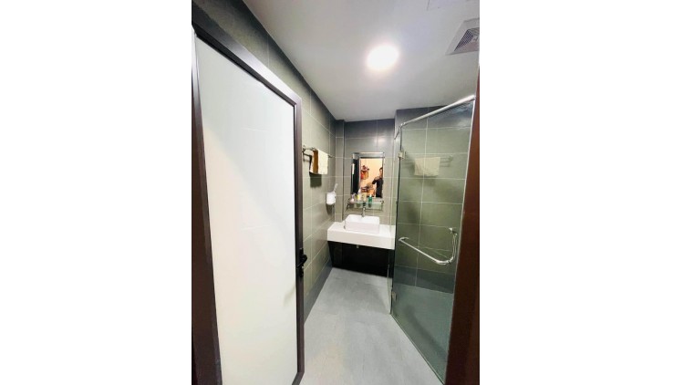 Nhà Nguyễn Thượng Hiền, P.6,Bình Thạnh, 38m2,ngang 3.5m, 4 tầng, HXH thông