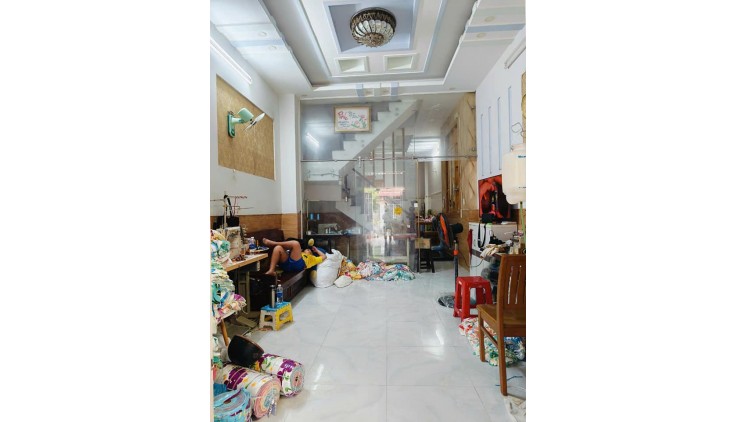 Nhà Điện Biên Phủ, P.15, 66m2,ngang 4m, 2 tầng, HXH thông