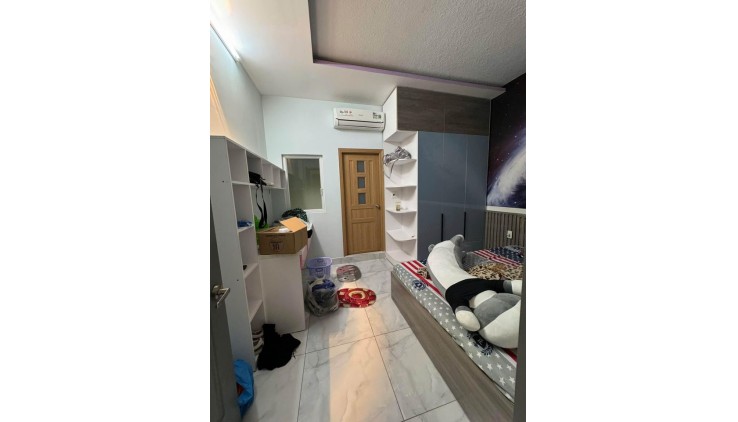 Nhà MT hẻm Đinh Tiên Hoàng - gần Cầu Bông, 70m2, 4 tầng ,3,5x20m, sổ đẹp , HC