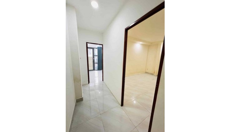 Đường Trần Văn Quang Phường 10 Quận Tân Bình.