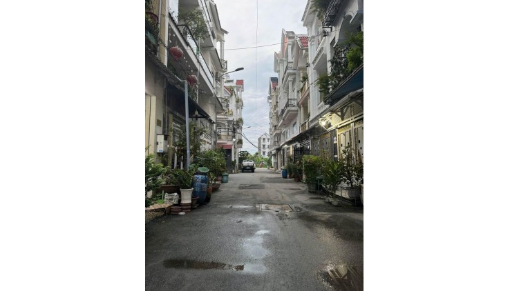 Nhà MT hẻm Đinh Tiên Hoàng - gần Cầu Bông, 70m2, 4 tầng ,3,5x20m, sổ đẹp , HC