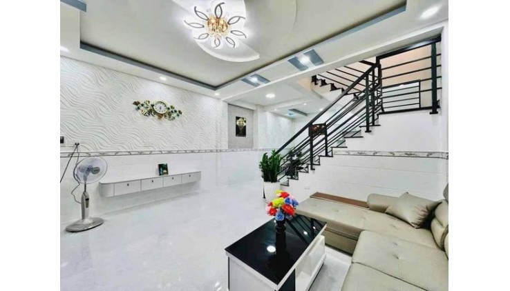 NHÀ PHỐ NGUYỄN TƯ GIẢN P12 GV BỀ NGANG 5M.