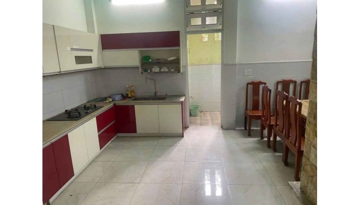 Nhà Bạch Đằng - chợ Bà Chiểu , 46m2,HXH, 3 tầng, 3.5x11m, 4 PN