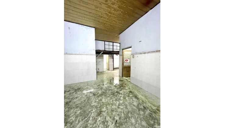 NHÀ C4 62M2 - NỞ HẬU - SÁT MẶT TIỀN KÊNH NƯỚC ĐEN - GIÁP TÂN PHÚ GIÁ NHỈNH 3 TỶ TL