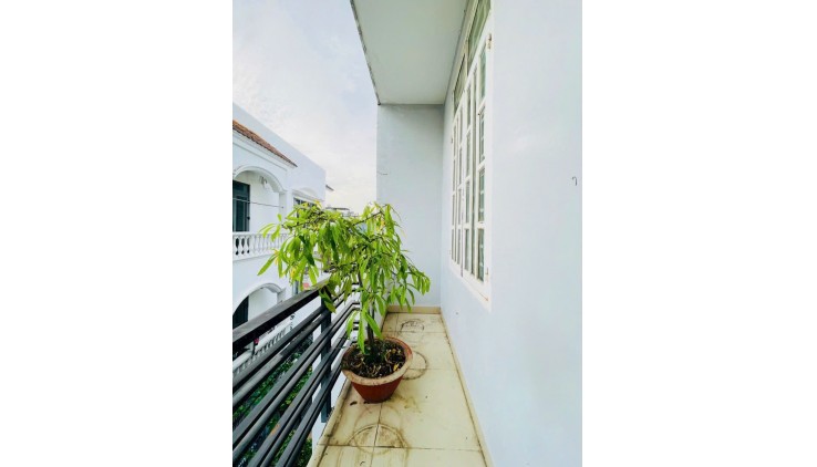 Bán nhà Gò Vấp hẻm xe hơi,   Quang Trung -  EMART Phan Huy Ích - 4 x 14m - 4PN, Nhỉnh 5 tỷ