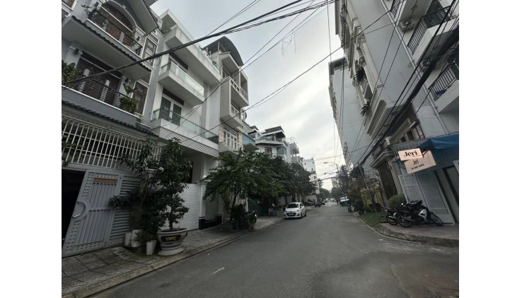 [MẶT TIỀN ĐƯỜNG SỐ - P. TÂN QUY] - NHÀ 5 TẦNG - 4x17m - KHU DÂN CƯ SẦM UẤT - QUẬN 7