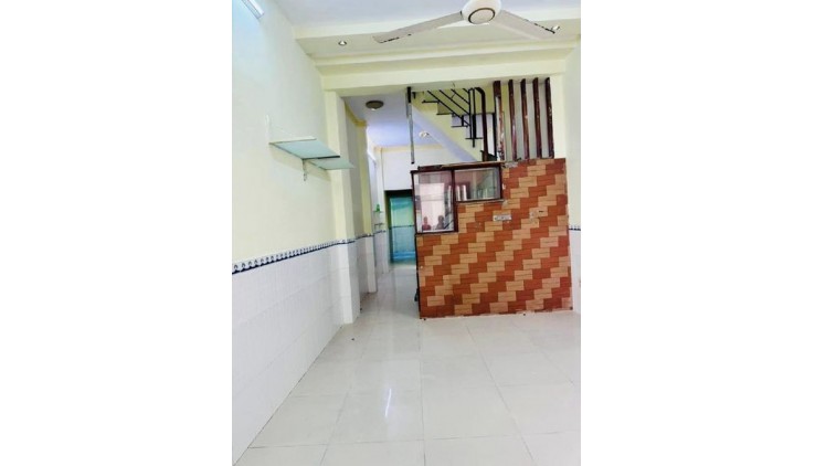 64M - NGAY CHỢ TÂN HƯƠNG - HẺM Ô TÔ ĐỖ CỬA - 2 TẦNG GIÁ 4.25  TỶ - 60TR/M