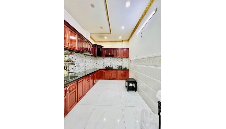 PHỐ ĂN UỐNG TÂN PHÚ - 90M2(4.2X20) NỞ HẬU - 3 TẦNG - ĐƯỜNG 10M GIÁ 12 TỶ NHỈNH XÍU TL