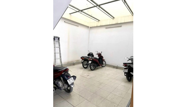 [KHU DÂN CƯ PHÂN LÔ] - NHÀ 4 TẦNG - NỘI THẤT LUNG LINH - Ô TÔ 7 CHỖ ĐỖ CỬA - ĐƯỜNG SỐ 2 - PHÚ MỸ - Q7