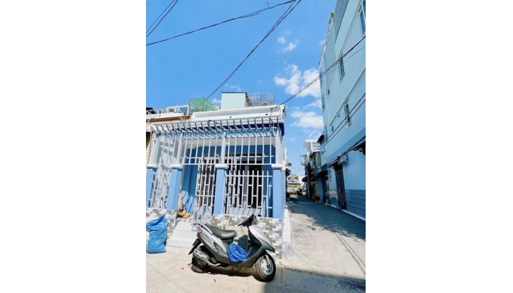 TIN ĐƯỢC KHÔNG - NHÀ LÔ GÓC 2 MẶT TIỀN HXH - KHÔNG QHLG - GIÁP AEON TÂN PHÚ NHỈNH 4 TỶ