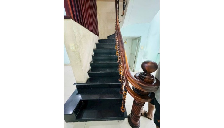 Đường Quang Trung Quận Gò Vấp Phường 14.
