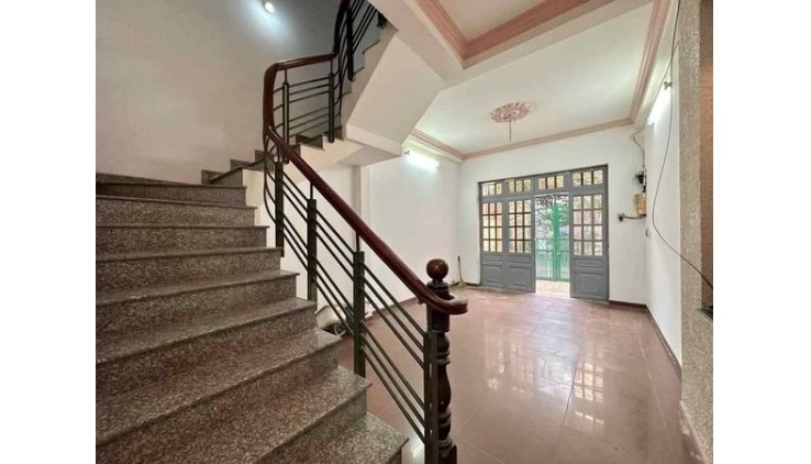 Đường Nguyễn Kiệm Đối Diện Bệnh Viện 175 Quận Gò Vấp.