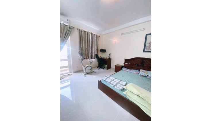 Siêu Phẩm Hẻm Ôtô Đường Nguyễn Đình Chiểu Quận 3 Phường 2.