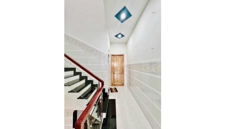 PHỐ ĂN UỐNG TÂN PHÚ - 90M2(4.2X20) NỞ HẬU - 3 TẦNG - ĐƯỜNG 10M GIÁ 12 TỶ NHỈNH XÍU TL