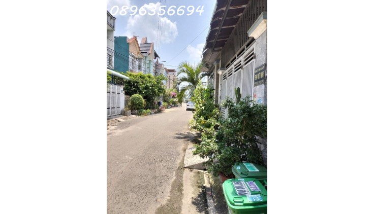 Bán nhà Đường Bà Điểm 4, Bà Điểm, Hóc Môn, 2922m2, giá 16 tỷ TL.
