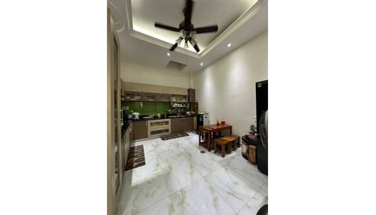 **An Đông Quận 5-Hẻm Xe Tải quay đầu 4*13, 4Tầng 5PN Giao Nhà Ngay,Chỉ  12.6Tỷ TL