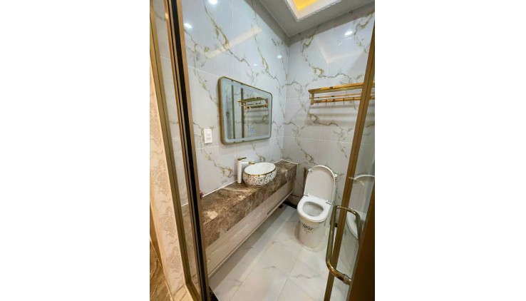 HẺM Ô TÔ - NHÀ 5 TẦNG - TẶNG HẾT NỘI THẤT XỊN SÒ - TRƯỚC VINCOM PHAN VĂN TRỊ - P5 - GÒ VẤP