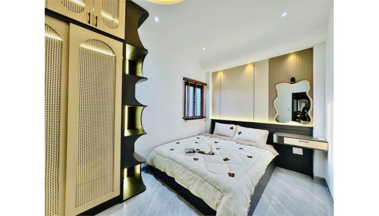 Nhà mới 100%, Siêu đẹp Nội thất Cao cấp, Đường Số 59, Ngay chợ Thạch Đà