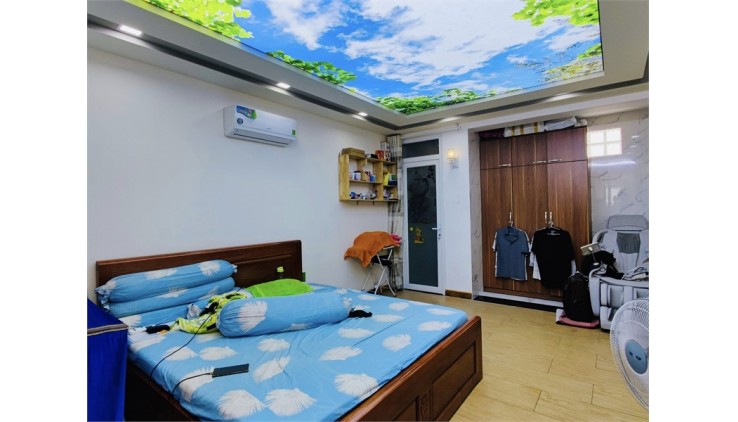 Nhà 4x20m, 5 tầng, đường Dương Quãng Hàm, Phường 5, Gò Vấp, giá 10.5 tỷ