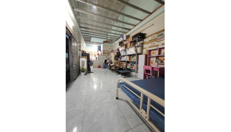 Nhà mặt tiền Nguyễn Thị Huê, Bà Điểm, Hóc môn, 76m2, giá 6 tỷ 8 TL.