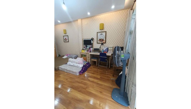Nhà Gò Vấp, Hẻm Ô Tô, Thống Nhất, giá 5.4 Tỷ