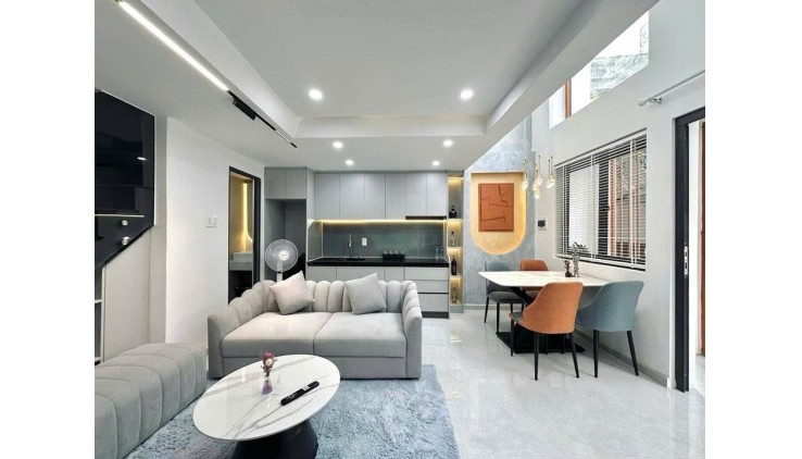 TRƯỜNG SA P.17 BÌNH THẠNH -Ngang gần 5m. NHÀ ĐẸP 4 TẦNG FULL NỘI THẤT - SÁT MẶT TIỀN - SỔ A4