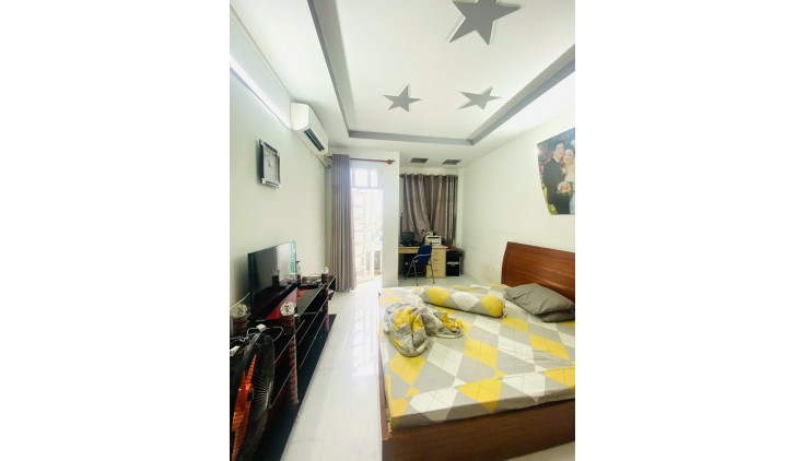 Bán nhà HXH Phạm Thế Hiển, phường 7, Quận 8, 3 lầu, 48m2, 4PN, không quy hoạch chỉ 4.4 tỷ