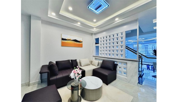 Nhà riêng 4x17m, đường Nguyễn Sỹ Sách, Phường 15, Tân Bình, ngay chợ Tân Trụ