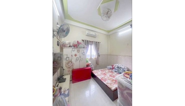Bán nhà hxh sát mt Tân Kỳ Tân Quý 54m2-3tang , nở hậu , 3p ra Aeon Tân Phú - 6 tỷ nhỉnh 0932030061