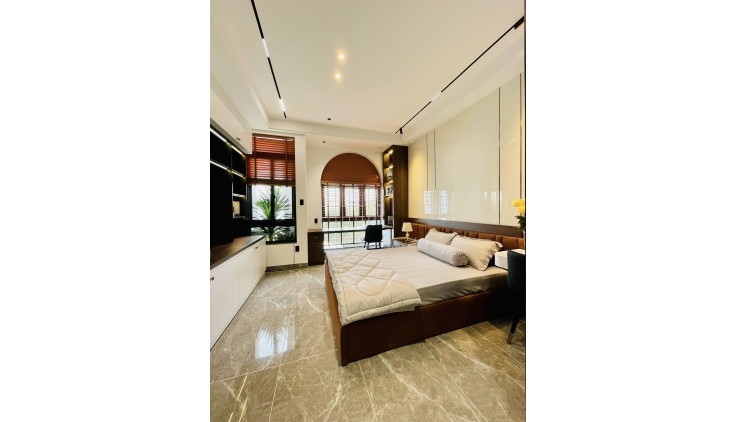 Kiều nữ 6 Tầng Thang Máy, Nội Thất Cao Cấp. Ngay CO.OP Quang Trung, P.11, Gò Vấp