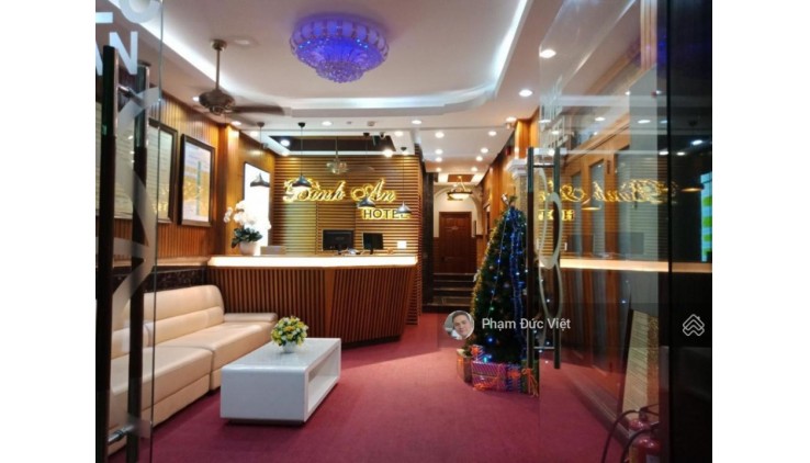 Bán toà nhà cao cấp ngay ngã 4 Hàng Xanh Q. Bình Thạnh hầm 8 tầng HĐT: 500tr/tháng 129 tỷ TL vị trí đẹp