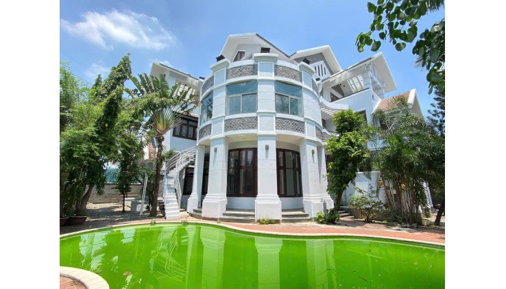 Cho thuê Biệt thự sân vườn hồ bơi Mặt tiền đường Võ Nguyên Giáp, ngay ngã 3 đường võ nguyên giáp + nam hòa, phước long A, Quận 9, Giá là 140 triệu