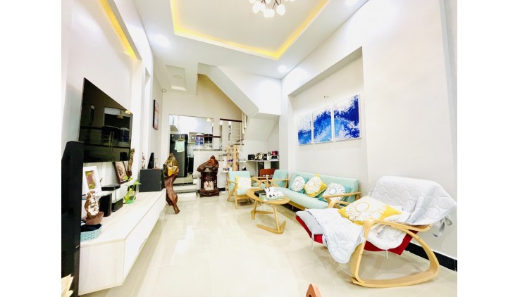 Bán nhà HXH Bình Đông, phường 14, Quận 8, 51m2 chỉ 6.8 tỷ
