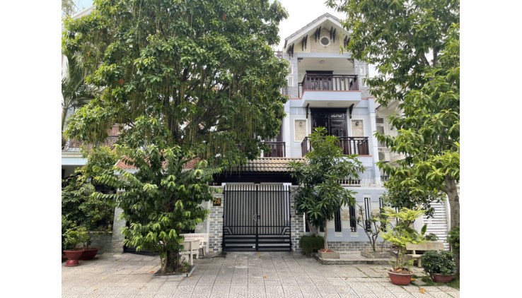 Bán nhà góc 2 Mặt tiền Hoa Phượng, Phú Nhuận - 8x20m - Hầm 5 tầng thang máy. HĐT 150 tr/th. Chỉ 45 tỷ